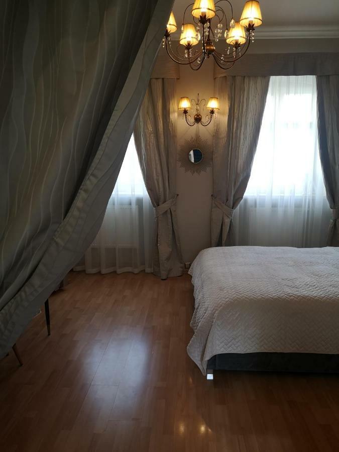 Best Apartments Wiezienna Monkeys Breslavia Exterior foto